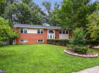 5523 Southampton Dr, Springfield, VA 22151