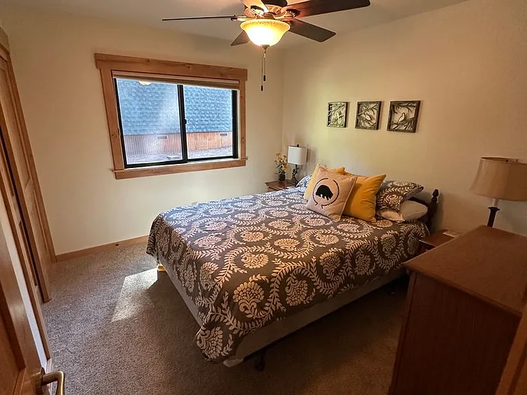 15891 Northwoods Blvd — Photo 13