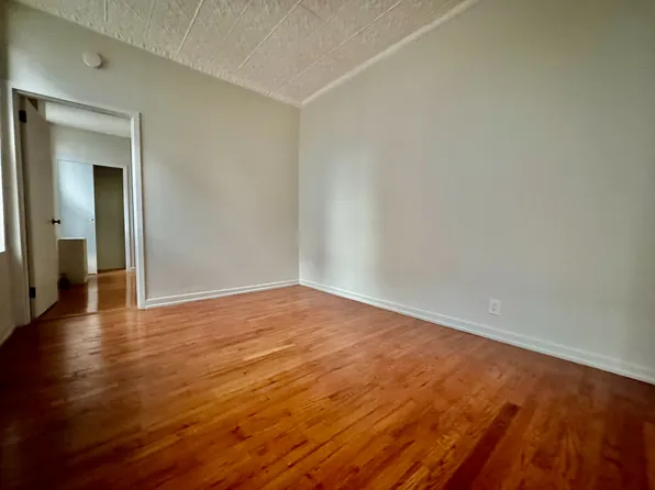 2476 Arthur Avenue image 1 of 6