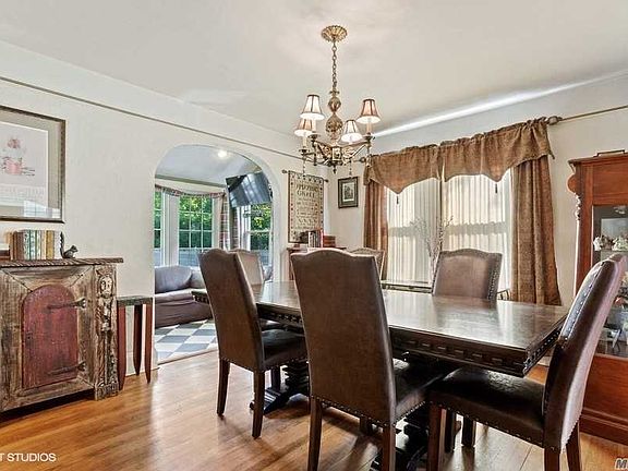5th image of 53 Nassau Blvd