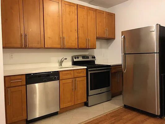 Rented by Bruma Realty LLC | media 15