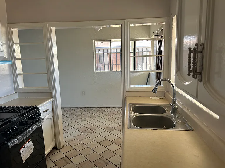 Guadalupe Dr — Photo 8