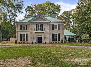2430 Lemon Tree Ln, Charlotte, NC 28211