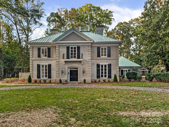 2430 Lemon Tree Ln, Charlotte, NC 28211