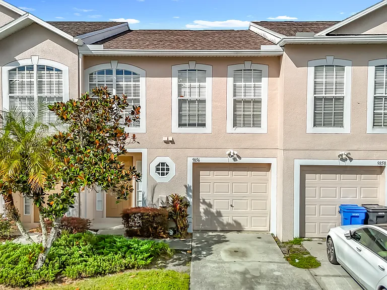 9856 Ashburn Lake Dr #1 — Photo 2