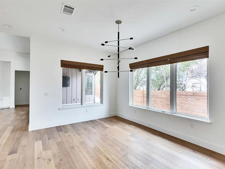 2509 Euclid Ave — Photo 24