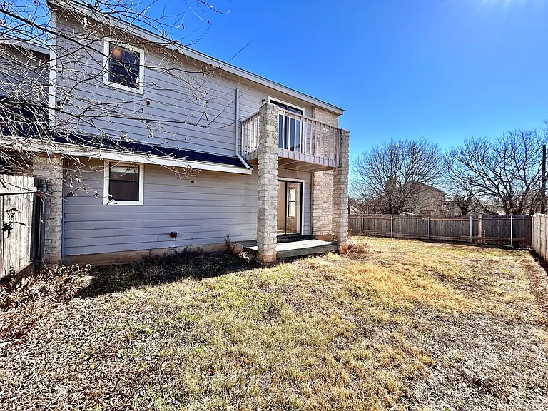 1760 Horseshoe Cir — Photo 2