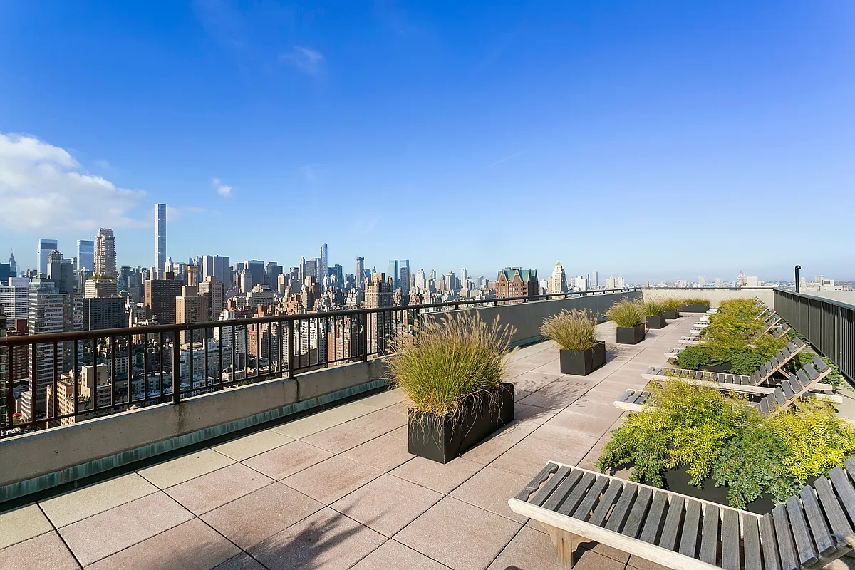 301 East 79th Street #17D in Yorkville, Manhattan | StreetEasy