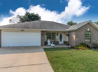 531 N D St, Centerton, AR 72719