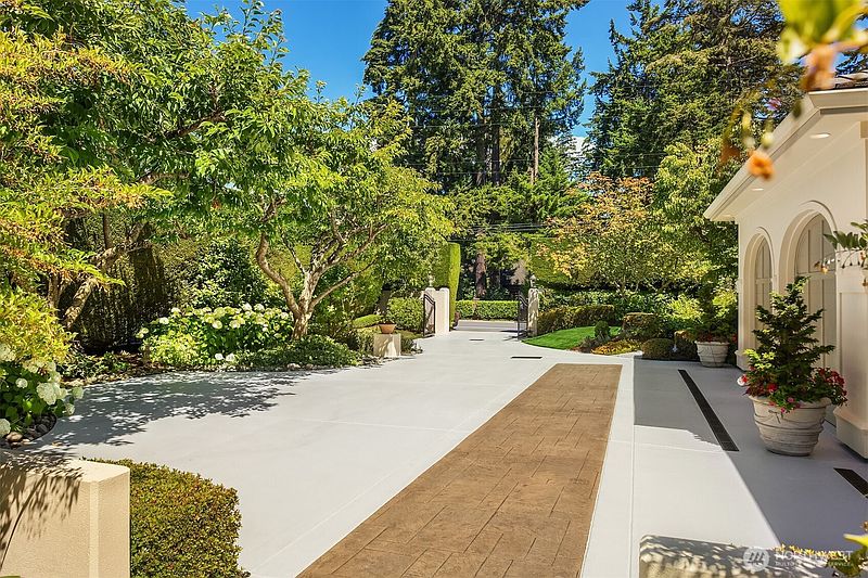 2nd image of 14405 3rd Avenue NW
