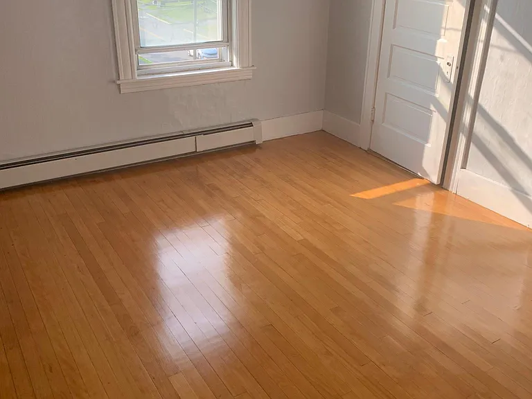 11 Malden St — Photo 3