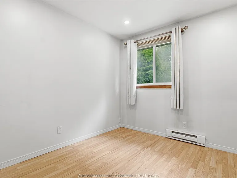 1229 Arncliffe Place — Photo 13