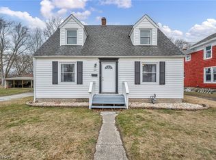 535 Eastwood St, Geneva, OH 44041