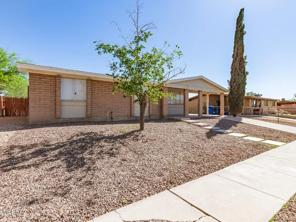 831 W Baffin Dr, Tucson, AZ 85756
