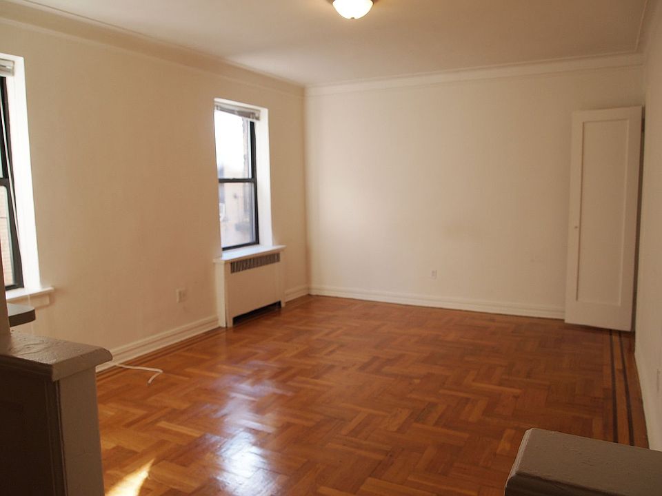 2nd image of 570 Isham St APT 5E