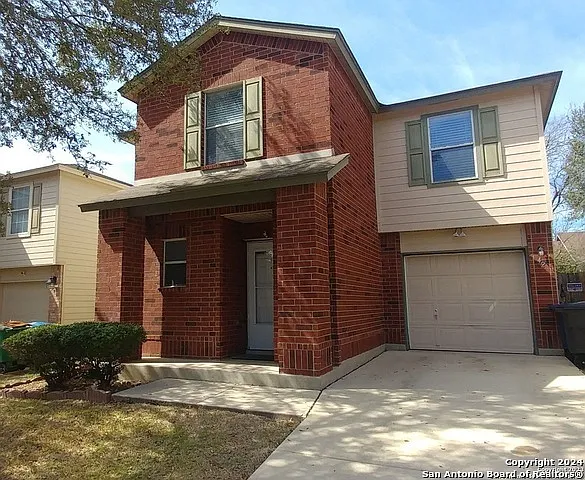 3 bed, 2.5 bath, 1899 sqft, $1,695 — Photo 1