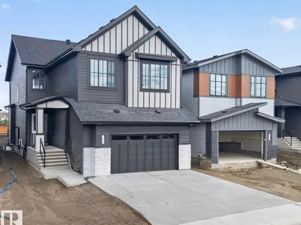 7673 Kimiwan Cres, Edmonton, AB T6W 5W2