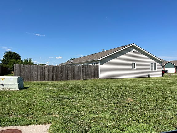 2nd image of 501 Stonedale Dr