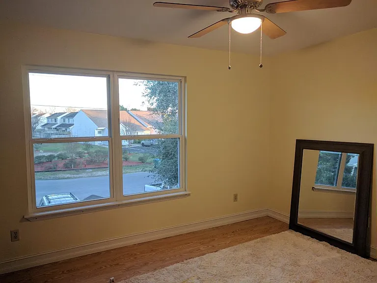 1317 Redwood Ln — Photo 7