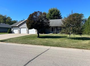 1010 W Irving St, Lake City, MN 55041