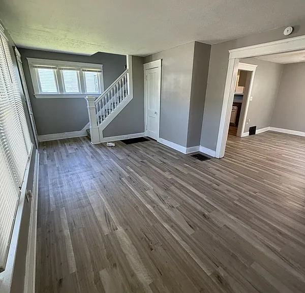 7700 Goodman Ave — Photo 2