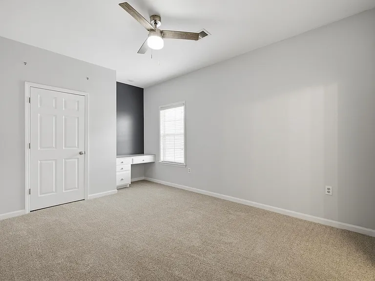 89 W Carolina Ave — Photo 15