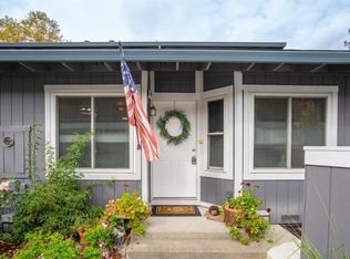 5078 Country Club Dr, Rohnert Park, CA 94928