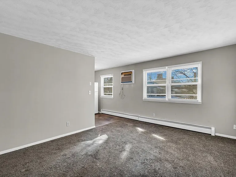 915 N Madison St — Photo 14