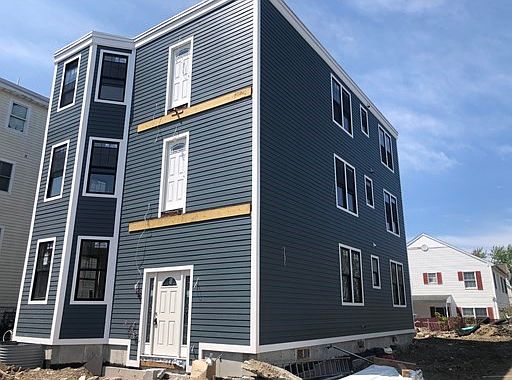 2nd image of 18 Albion St #3