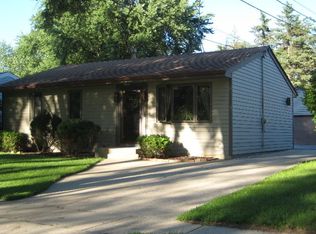 379 Sexauer Ave, Elgin, IL 60123