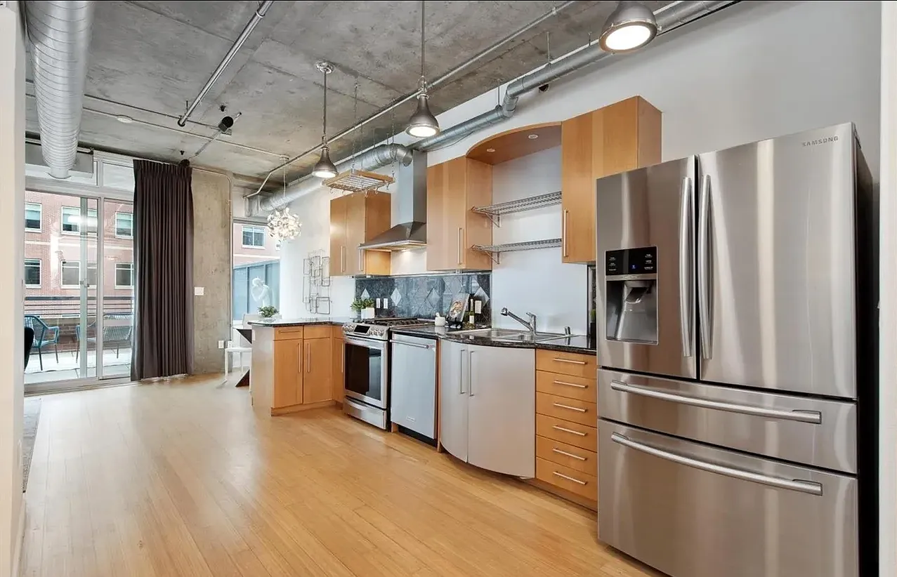 1 bed, 775 sqft, $2,100 — Photo 4