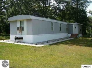 870 Larch Rd, Harrison, MI 48625