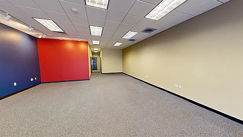 633 W Market St Photo 1