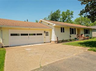 7414 Macumber Rd, Oakfield, NY 14125