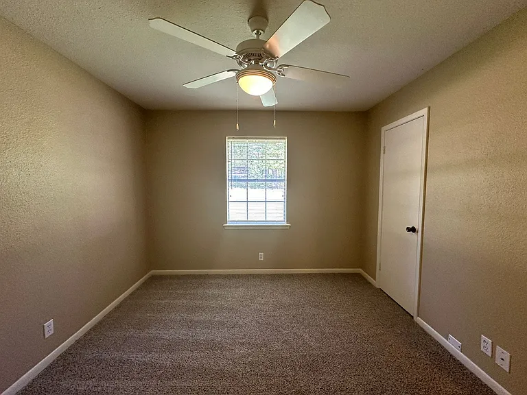 10503 Flintridge Cir — Photo 9
