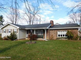 913 Avenue R, Matamoras, PA 18336