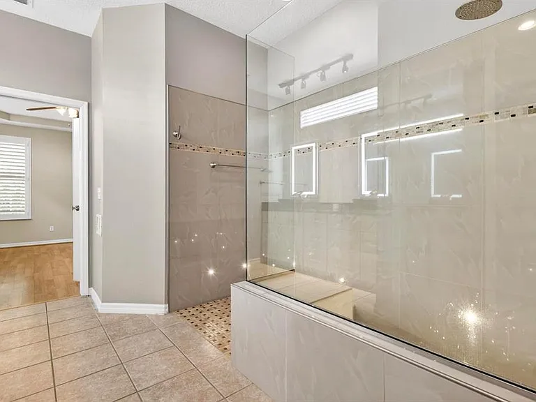 10801 Spring Mountain Pl — Photo 36