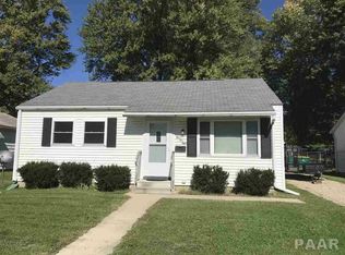 528 W Fisk St, Macomb, IL 61455