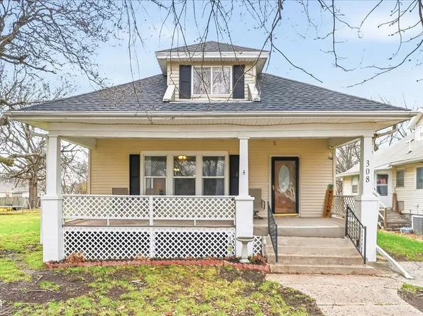 308 Sycamore St, Shenandoah, IA 51601