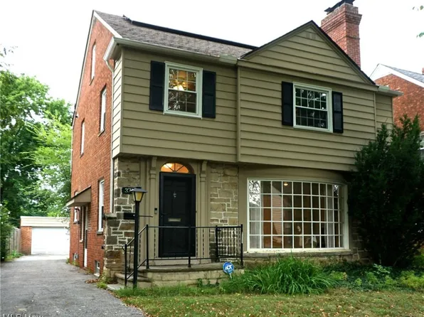 3710 Strandhill Rd, Shaker Heights, OH 44122