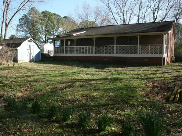 944 Love Branch Rd, Harvest, AL 35749