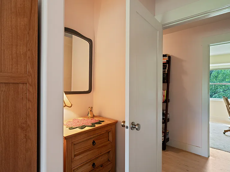 12 W Hayes St #5H — Photo 29