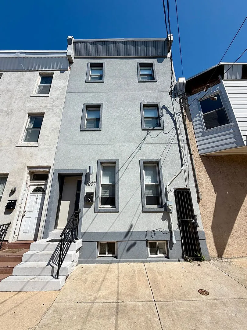 Stunning 4-Bedroom/4-Bathroom Home near the lively Fishtown neighborhood! Available First Week of... — Photo 2