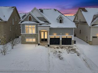 16 Cristiano Ave, Wasaga Beach, ON L9Z 0H5