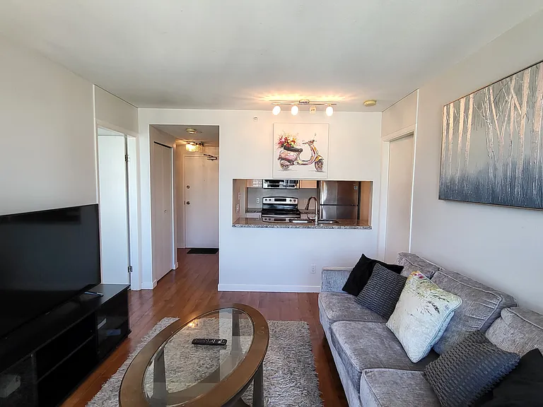 438 Seymour St #2803 — Photo 4