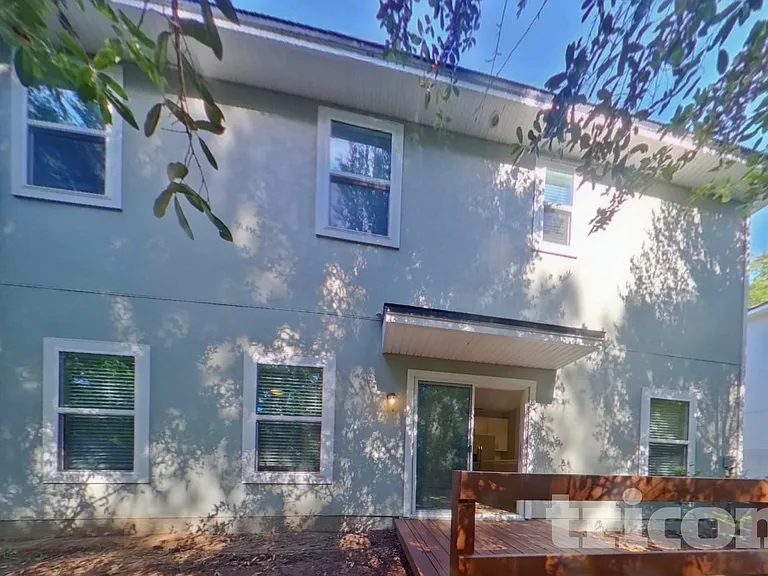 2077 Dutton Island Oaks Way — Photo 15