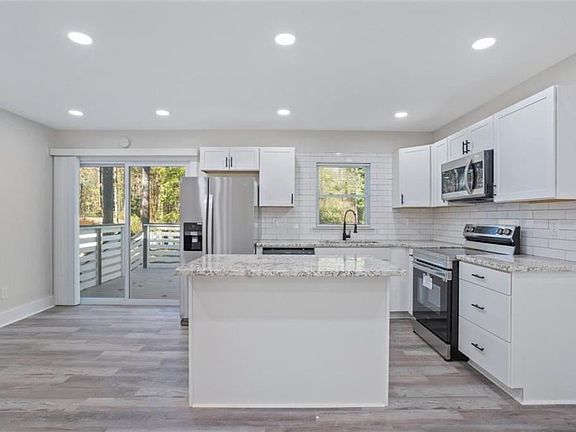 5th image of 432 Willena Dr