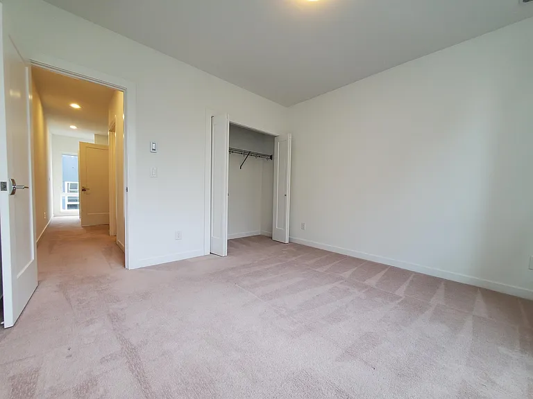 7433 4th Ave NE #1 — Photo 14