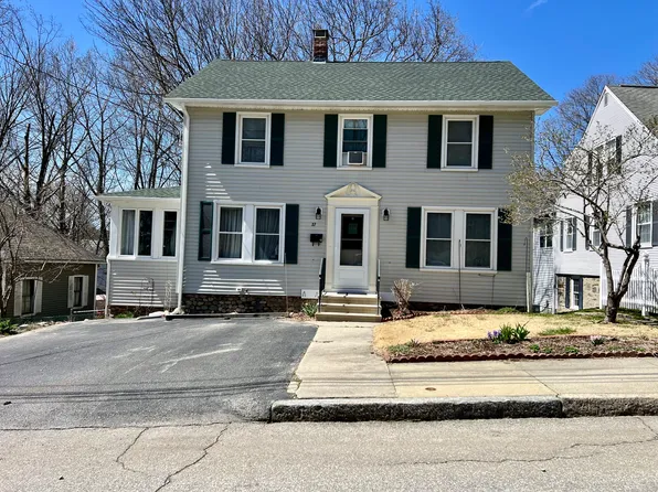 17 Pleasant Street, Putnam, CT 06260