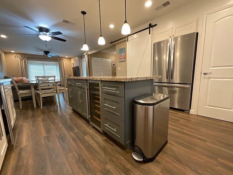 201 Riverfront Dr #18 — Photo 40